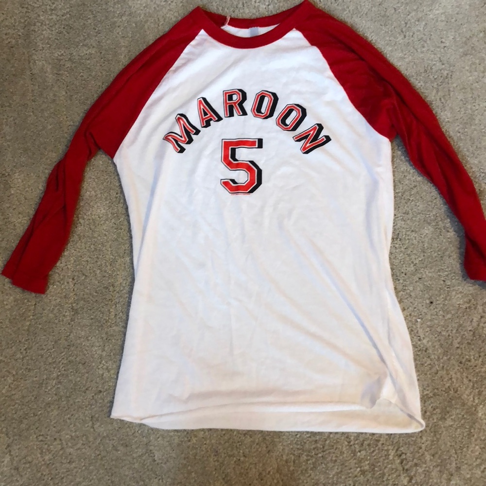 Maroon 5 baseball T-shirt